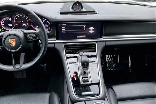 2023 Porsche Panamera RWD