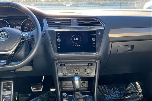 2020 Volkswagen Tiguan 2.0T SE R-Line Black