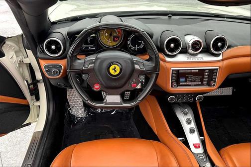 2016 Ferrari California T