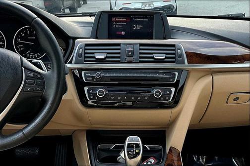 2018 BMW 330 330i