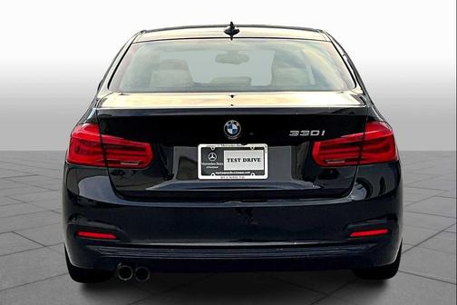 2018 BMW 330 330i