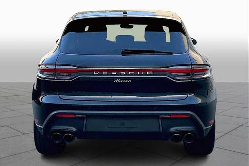 2022 Porsche Macan 