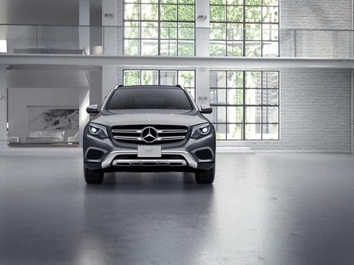 2017 Mercedes-Benz GLC 300 Base
