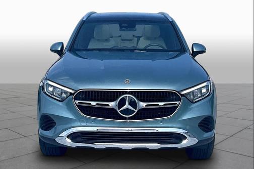 Verde Silver Metallic 2026 Mercedes-Benz GLC 300 Base