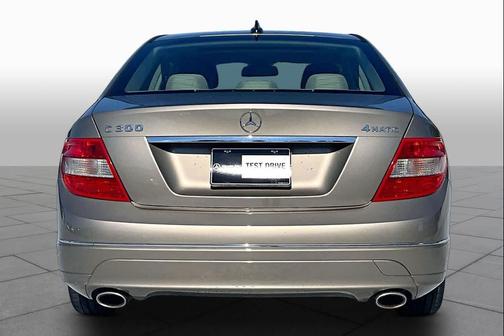 GOLD 2009 Mercedes-Benz C-Class Sport 4MATIC