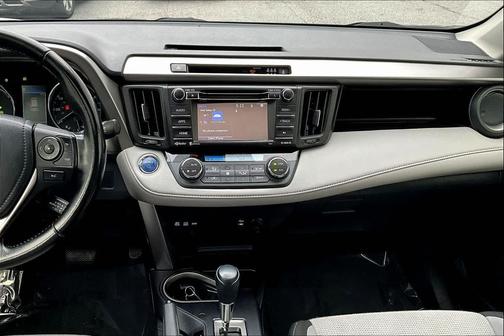 2017 Toyota RAV4 Hybrid SE