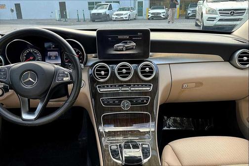 2016 Mercedes-Benz C-Class Luxury