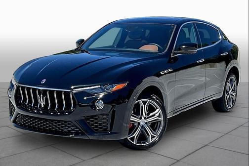 BLACK 2021 Maserati Levante Base