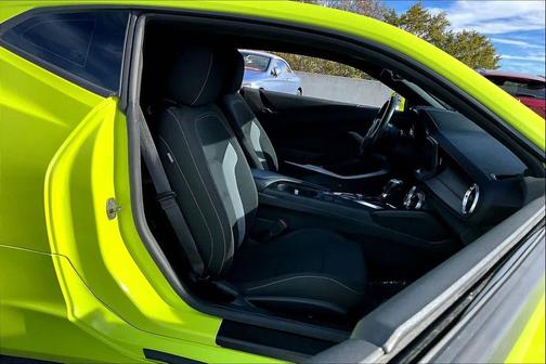 2021 Chevrolet Camaro RWD Coupe LT1