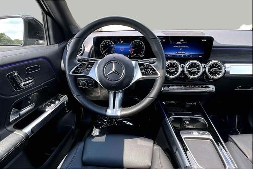 Night Black 2026 Mercedes-Benz GLB 250 Base
