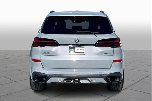 Brooklyn Grey Metallic 2024 BMW X5 xDrive40i