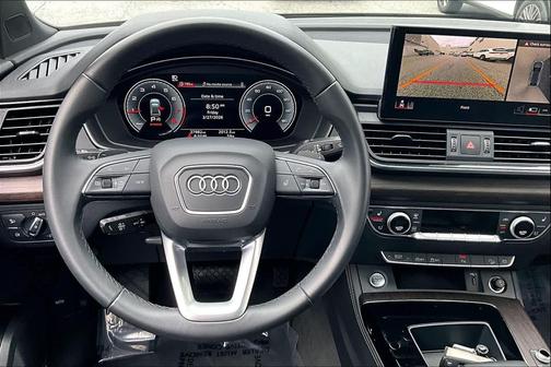 2023 Audi Q5 45 S line Premium Plus