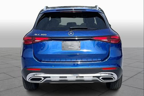 2025 Mercedes-Benz GLC 300 Base