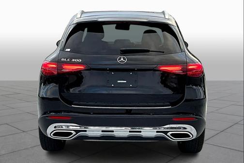 2026 Mercedes-Benz GLC 300 Base