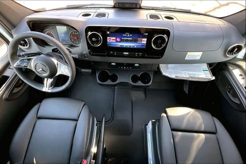 2026 Mercedes-Benz Sprinter 2500 Standard Roof