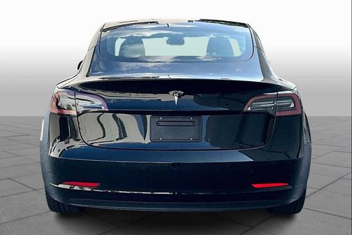 2022 Tesla Model 3 Standard Range
