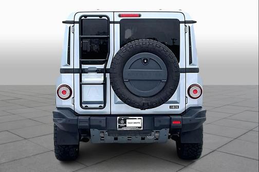 2024 INEOS Grenadier AWD