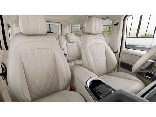 Polar White 2026 Mercedes-Benz G-Class G 550