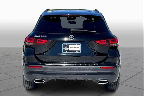 2021 Mercedes-Benz GLA 250 Base 4MATIC