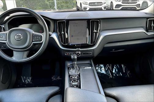 2019 Volvo XC60 T5 Momentum