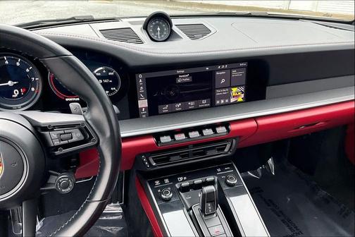 2020 Porsche 911 Carrera 4