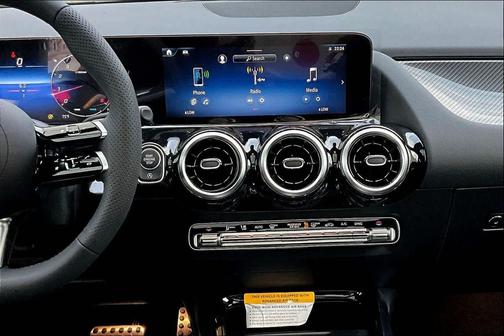 2026 Mercedes-Benz GLA 250 4MATIC