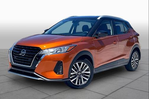 Monarch Orange/Super Black 2021 Nissan Kicks SV
