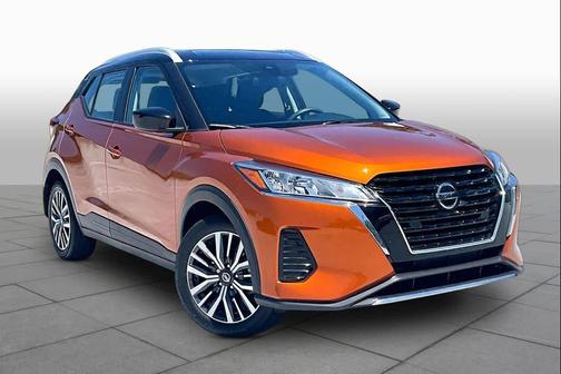 Monarch Orange/Super Black 2021 Nissan Kicks SV