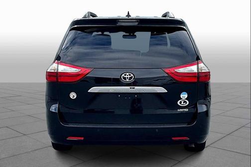 2016 Toyota Sienna Limited