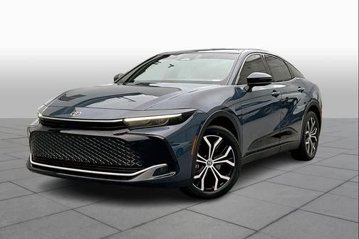 2025 Toyota Crown XLE