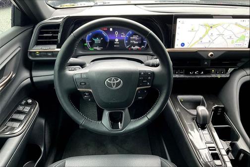 2025 Toyota Crown XLE