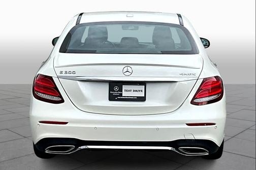 2017 Mercedes-Benz E-Class 4MATIC