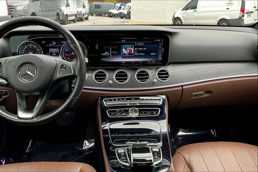 2017 Mercedes-Benz E-Class 4MATIC