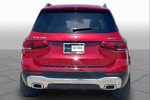 MANUFAKTUR Patagonia Red Metallic 2022 Mercedes-Benz GLB 250 4MATIC