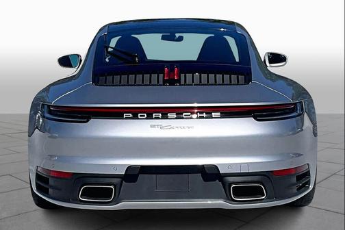 2020 Porsche 911 Carrera