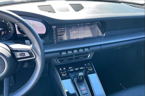 2020 Porsche 911 Carrera