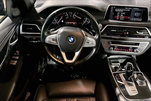 2019 BMW 750 i xDrive
