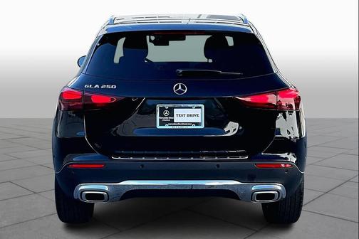 2025 Mercedes-Benz GLA 250 4MATIC