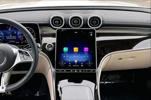 2025 Mercedes-Benz GLC 300 4MATIC