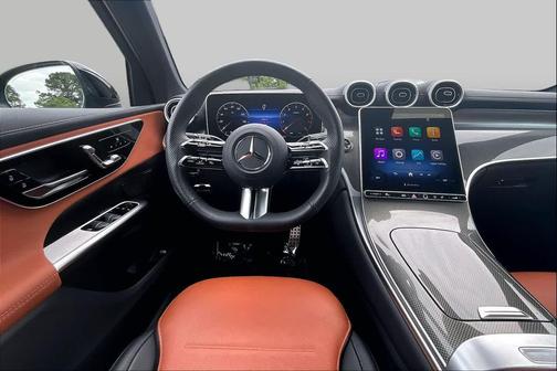 Graphite Grey Metallic 2026 Mercedes-Benz GLC 300 Base