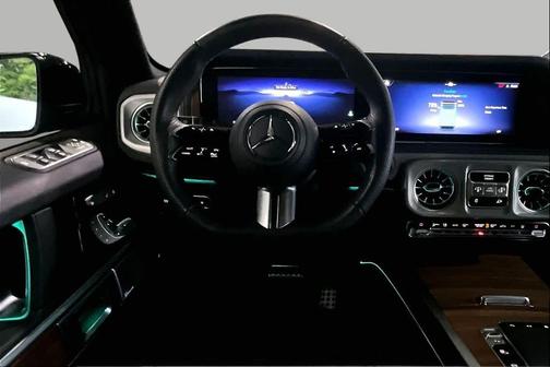 Obsidian Black Metallic 2025 Mercedes-Benz G-Class G 580e