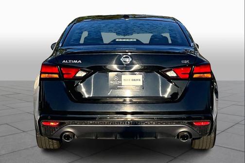 2020 Nissan Altima SR FWD