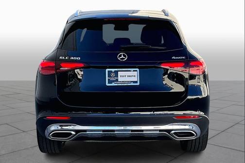 2025 Mercedes-Benz GLC 300 4MATIC