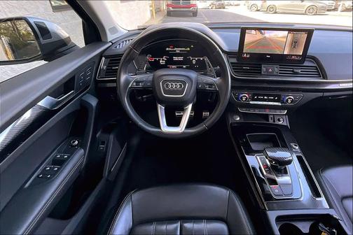 Florett Silver Metallic 2023 Audi Q5 40 Premium Plus