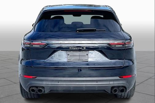 2022 Porsche Cayenne S