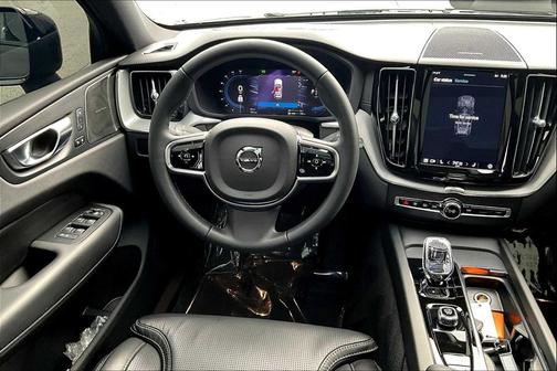 2024 Volvo XC60 Recharge Plug-In Hybrid T8 Ultimate Black Edition