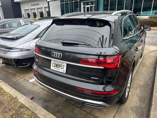 2023 Audi Q5 45 S line Premium