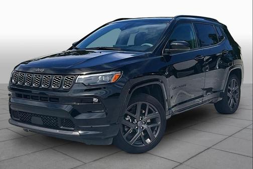 Diamond Black Crystal Pearlcoat 2024 Jeep Compass Limited