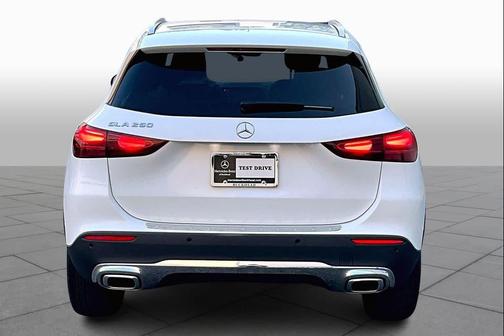 2025 Mercedes-Benz GLA 250 4MATIC