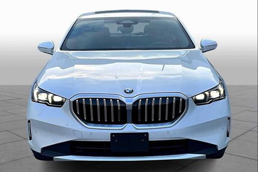 2025 BMW 540 i xDrive